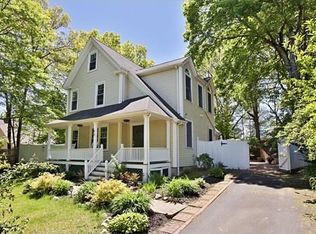 83 River Rdg, Wellesley, MA 02481