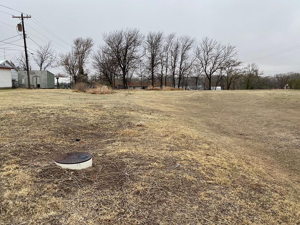 2nd image of 605 N 7th St
