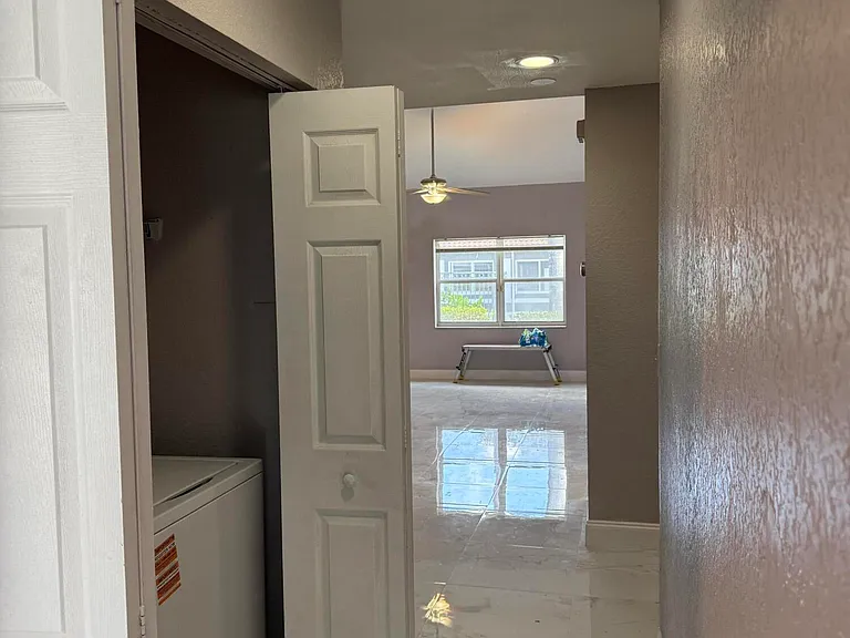 9831 NW 24th St — Photo 27