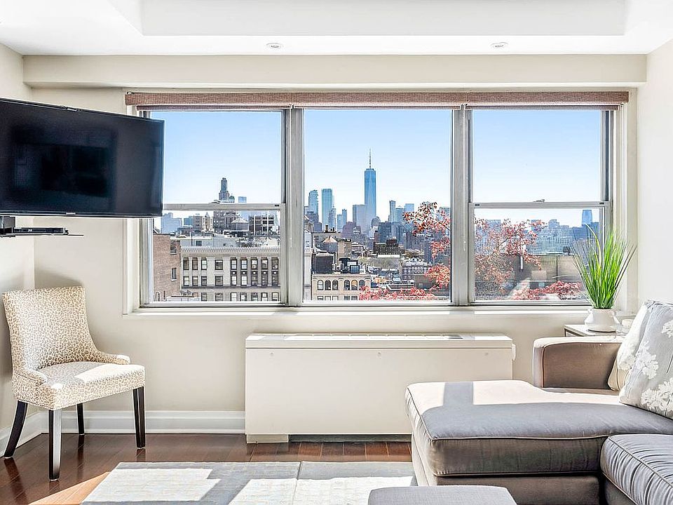 1st image of 10 W 15th St APT 2015