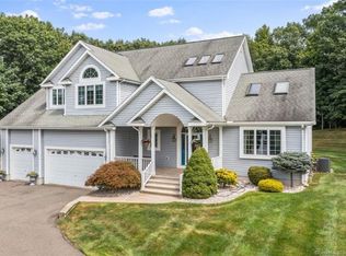 194 Whitewood Dr, Rocky Hill, CT 06067