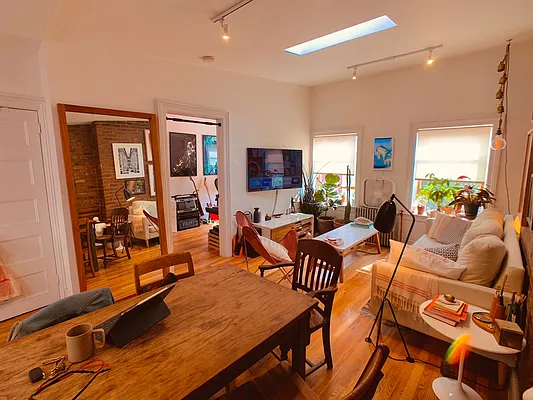 Rented by Dream Space Realty | media 14