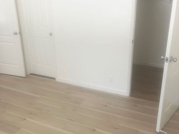 3rd image of 2233 Grant St #22
