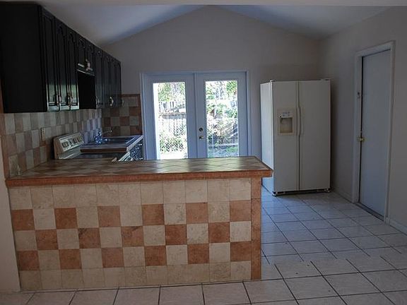 4th image of 2516 Auburn Ave