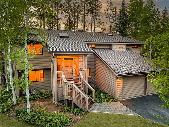 2nd image of 18210 Ollalie Ln
