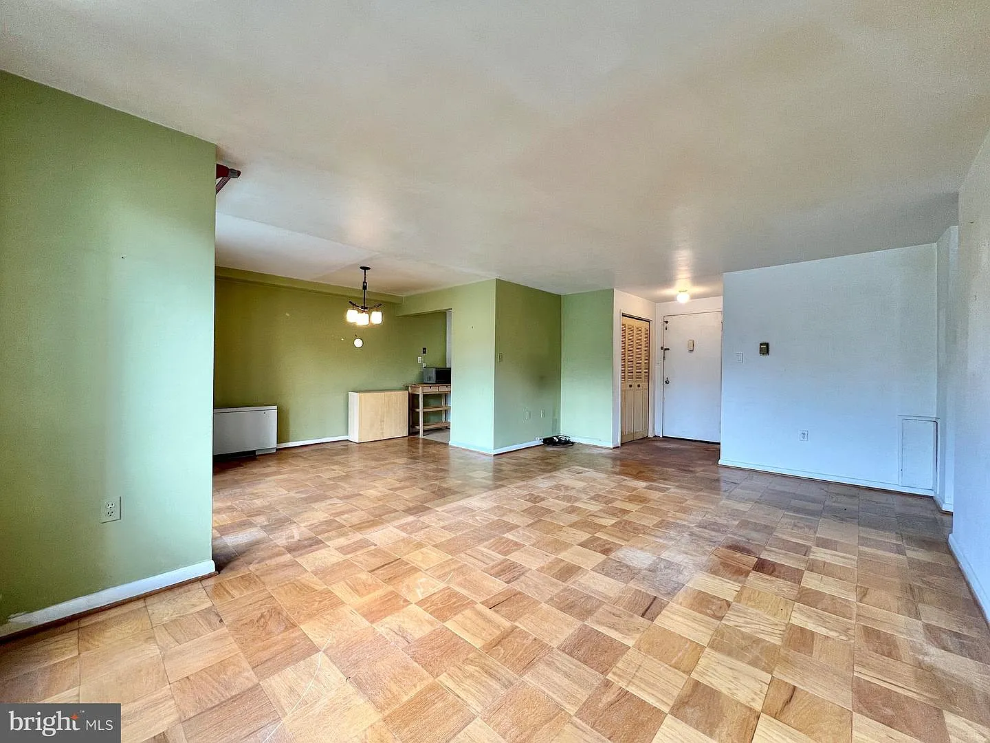 10201 Grosvenor Pl APT 404 photo 1