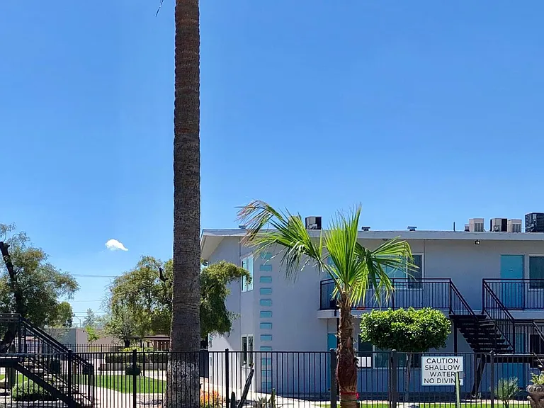 Turney 801 — Photo 11