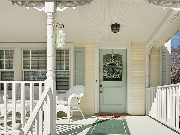 3rd image of 344 West Ave