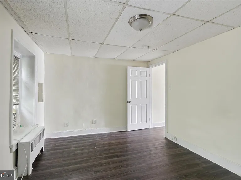 448 Krams Ave #3 — Photo 12