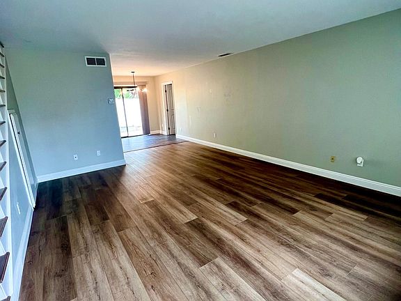 2nd image of 9505 Longden Ave