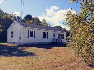 122 Rosewood Dr, Farmington, ME 04938