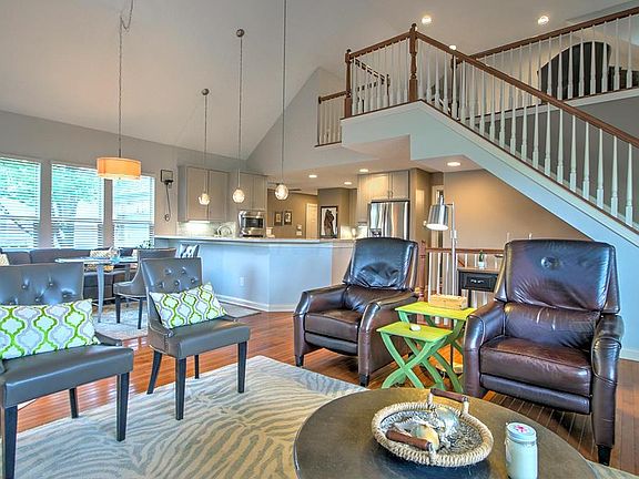 5th image of 8088 Julian Dr