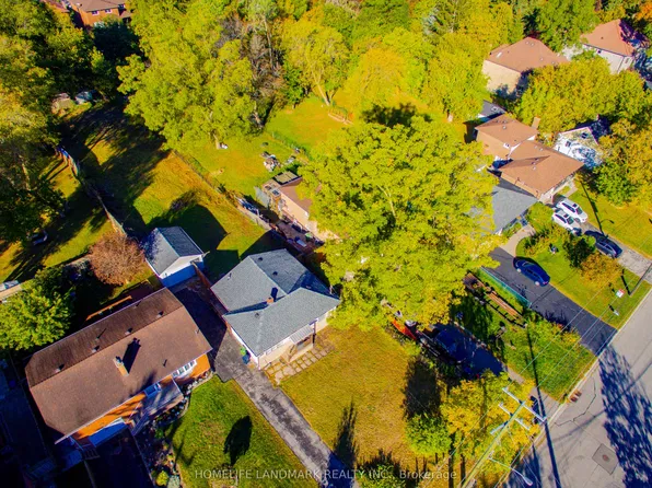 308 Morrish Rd, Toronto, ON M1C 1G1