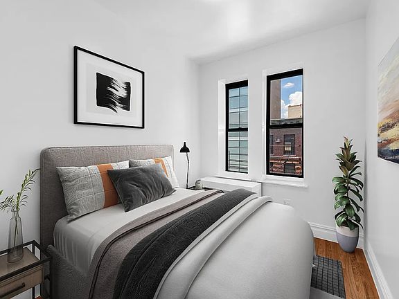 4th image of 122 Norfolk St APT 21