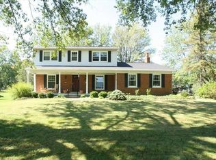 9945 Zig Zag Rd, Cincinnati, OH 45242