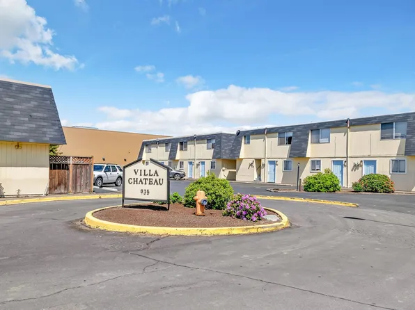 Villa Chateau Apartments