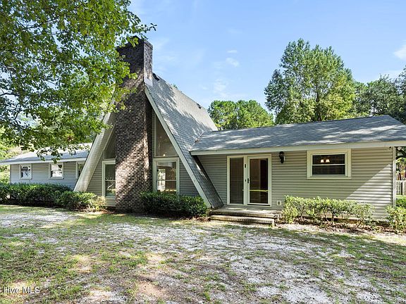 2nd image of 220 Brockway Road