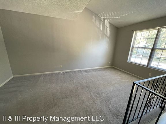 3rd image of 9619 W 86th St