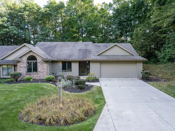 1605 N Little River Ct, Huntington, IN 46750