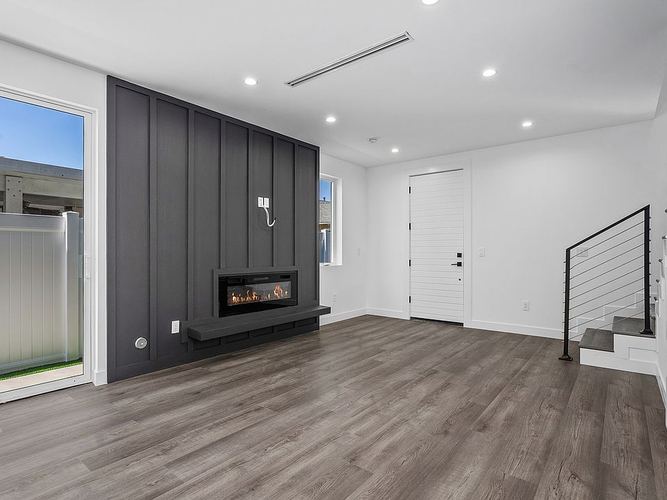 1st image of 1325 W Ash Ave #B
