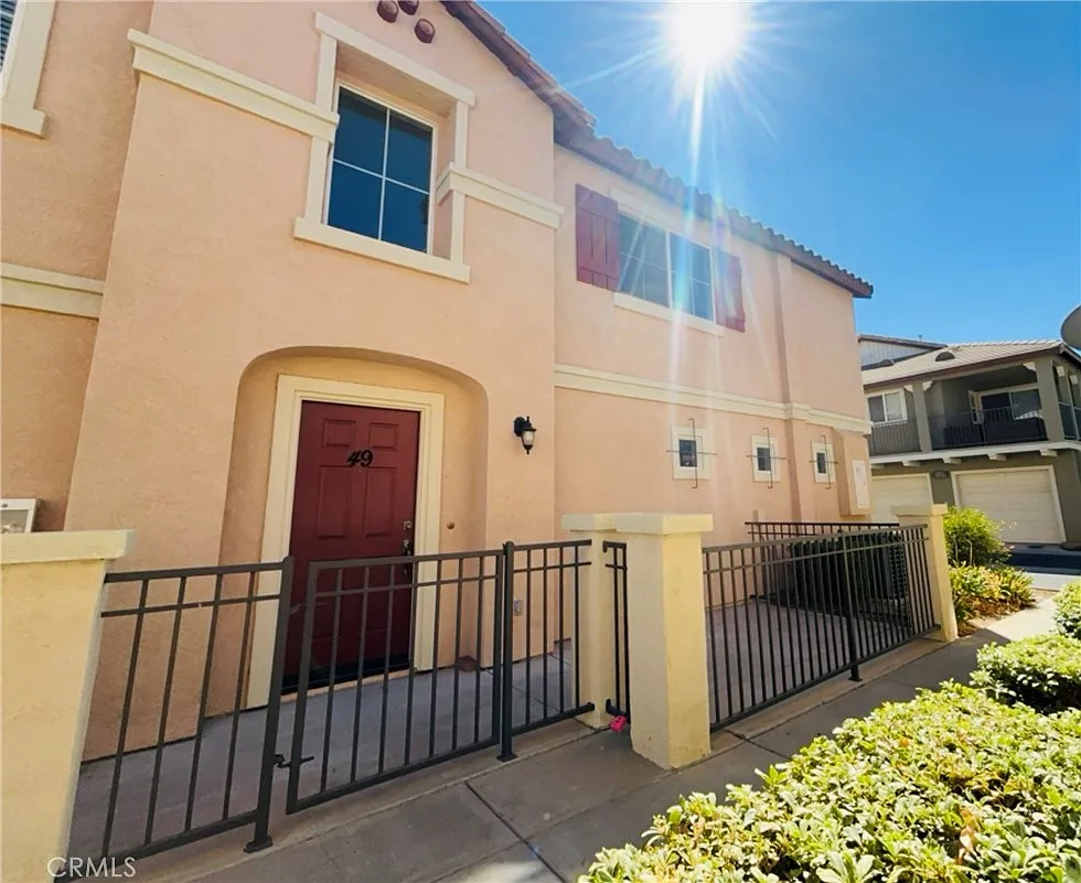 2 bed, 1140 sqft, $2,295 — Photo 1
