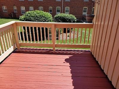 1st image of 525 Bashford Ln APT 2