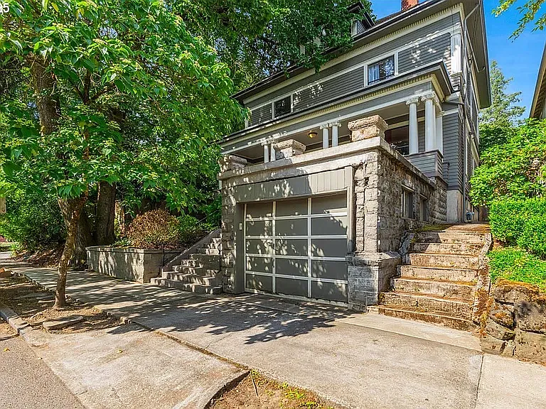 3425 S Corbett Ave — Photo 1