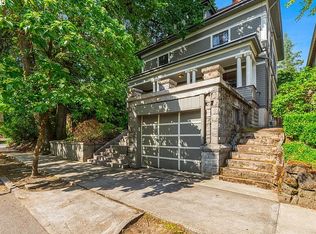 3425 S Corbett Ave, Portland, OR 97239