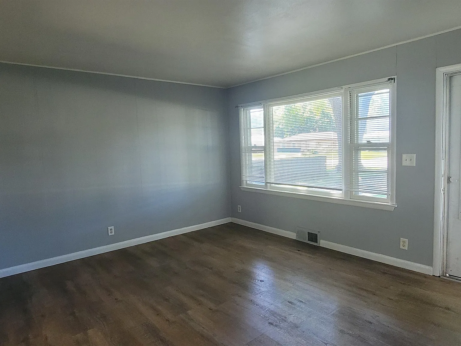 36 Liberty Boulevard - 1 — Photo 2