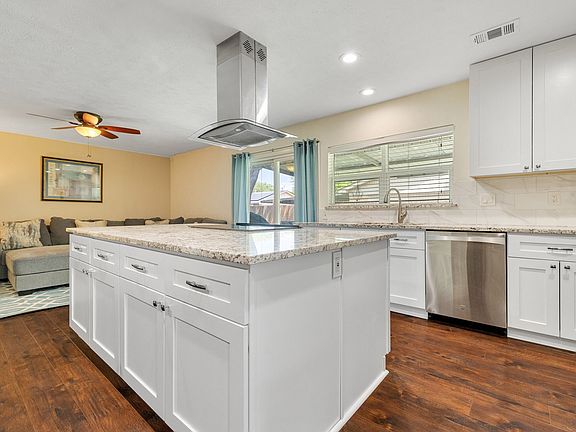 4th image of 1013 Whitehall Dr