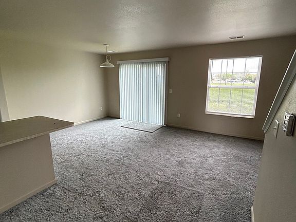5th image of 191 Southfield Dr #2