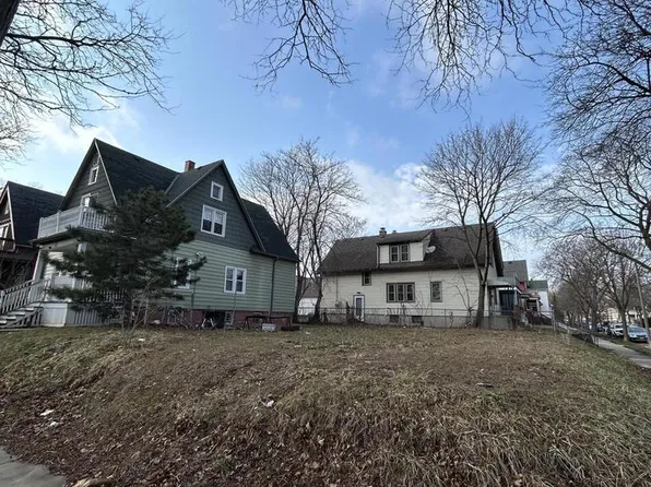 530 E WRIGHT STREET, Milwaukee, WI 53212