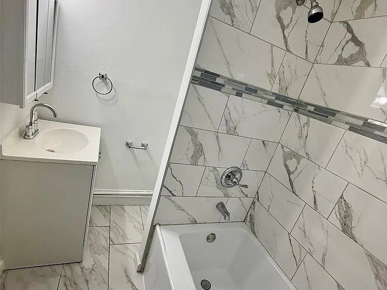 9 Arlington Pl — Photo 13