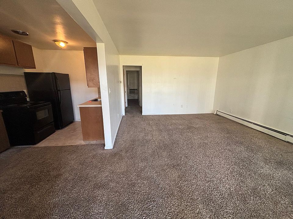 1st image of 17175 Redford St #116-1