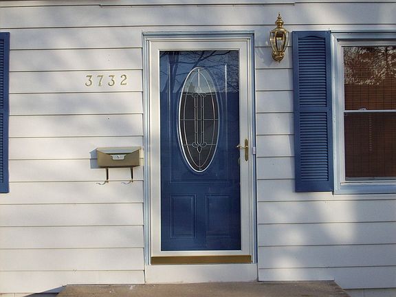 Come on in to this first-time buyers DREAM HOME!