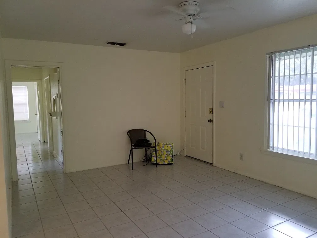 3 bed, 1451 sqft, $1,780 — Photo 2
