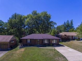 10107 Shapfield Ln, Saint Louis, MO