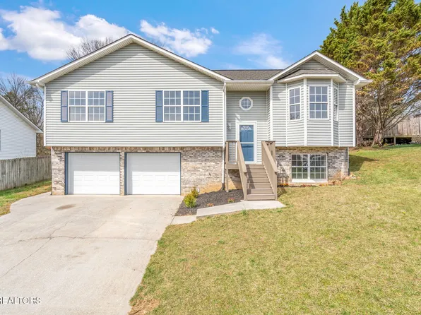 6715 Shimmering Brooks Ln, Knoxville, TN 37918