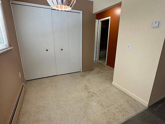 4th image of 821 Minnesota Dr APT 6