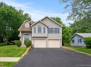 316 E Shannon St, Elburn, IL 60119