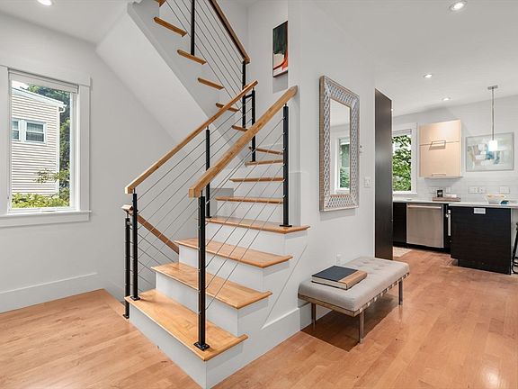 4th image of 149 Raymond St #149