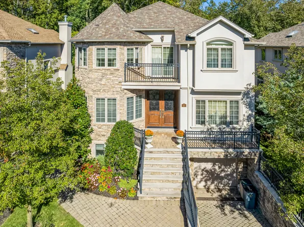 27 Bruno Lane image 1 of 31