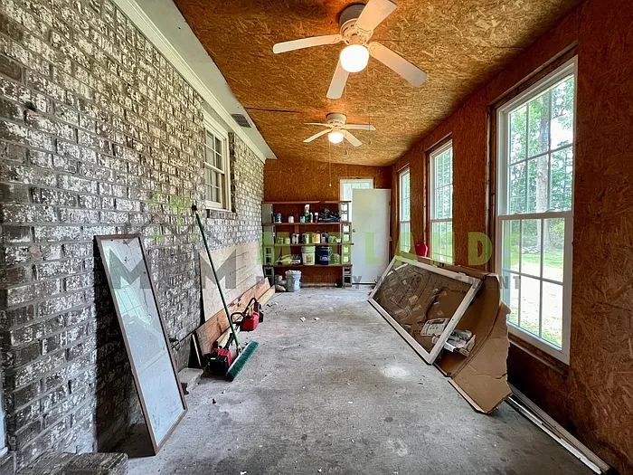 357 Creighton Dr — Photo 32