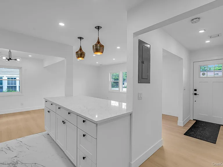 2386 New York Ave #1 — Photo 7