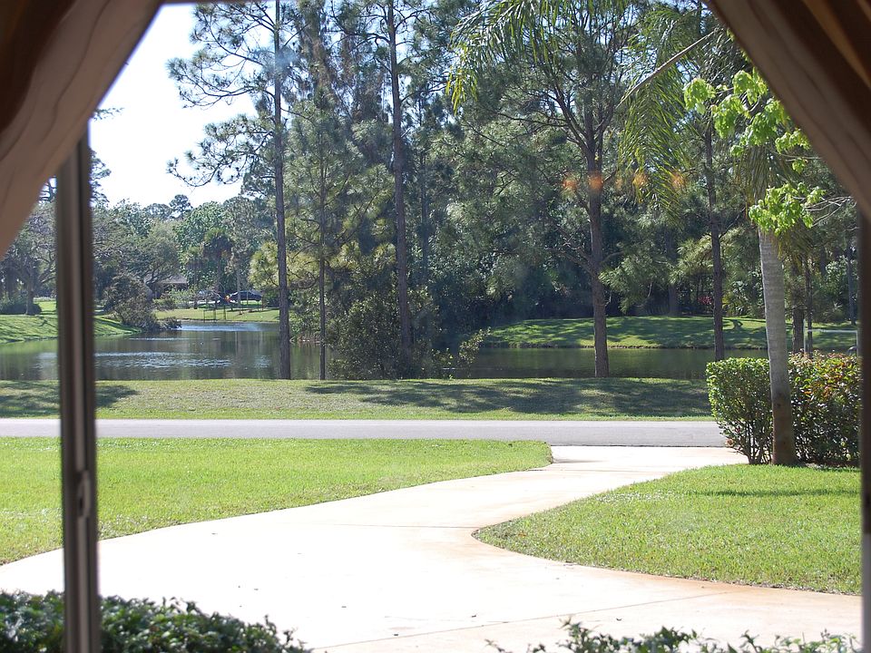 1st image of 10142 Trailwood Cir