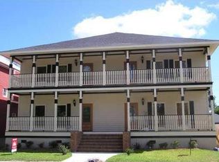 637 E Henry St, Savannah, GA 31401