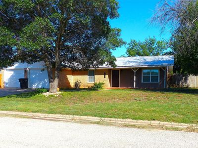 111 Bruce St, Brady, TX, 76825