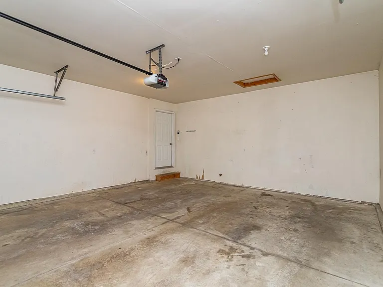 4630 Twain St — Photo 28