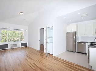 360 41st St #2A, Brooklyn, NY 11232