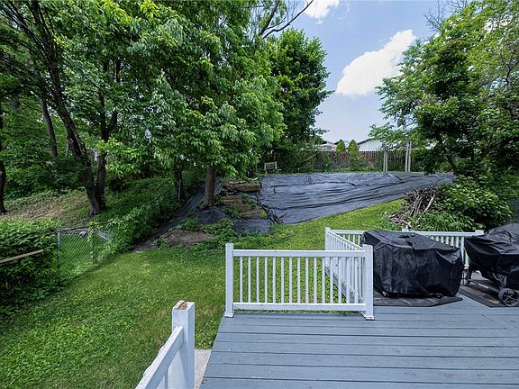 5th image of 4435 Marywood Dr